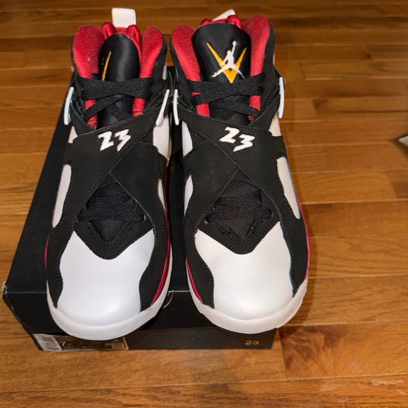 Air Jordan Retro 8 Kids Black and Red Basketball Shoes size 7Y - Picture 2 of 6